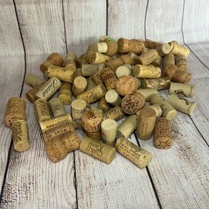 Lot of 77 Wine/Champagne Corks, crafts, repurpose